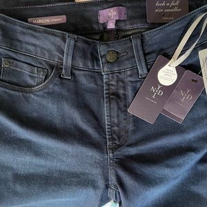 NWT NYDJ Marilyn Straight Sz. 0